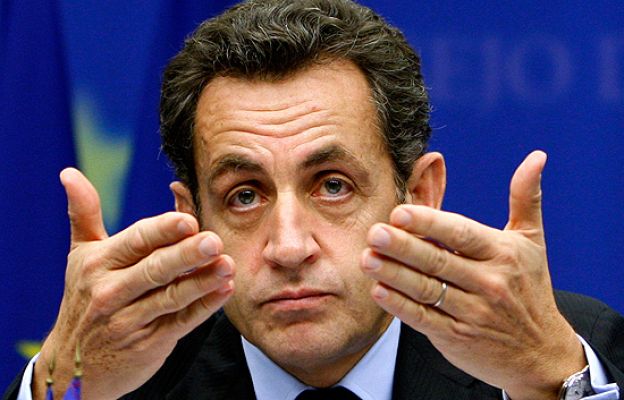  - Sarkozy cede la silla a Zapatero