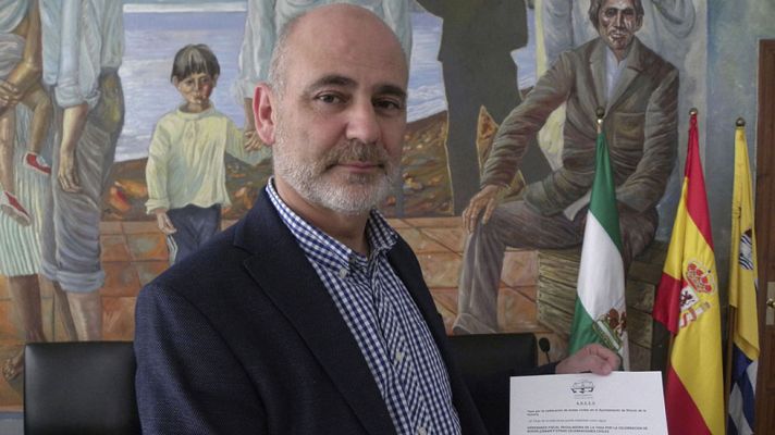 Telediario 1 - Tras los bautizos civiles, llegan las comuniones civiles