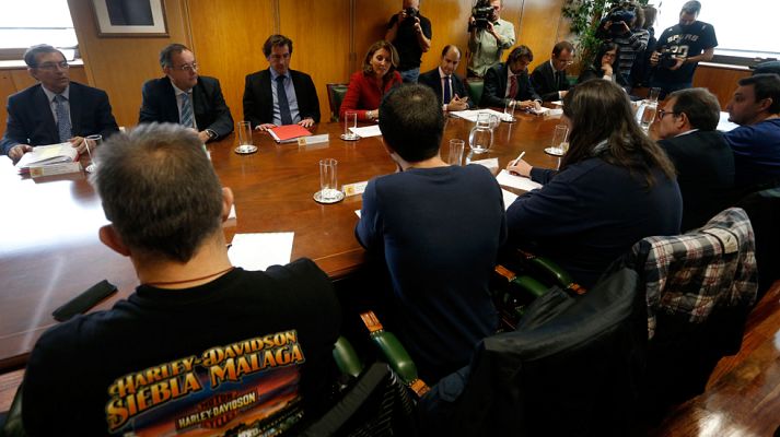 Telediario 1 - Los sindicatos "preocupados" por la ausencia de VW