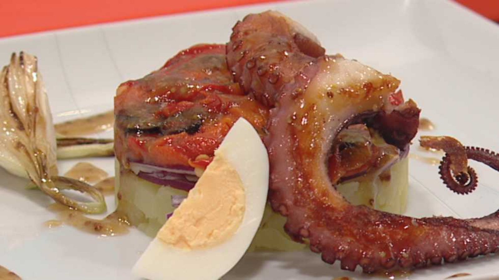 Cocina con Sergio - Ensalada de la huerta con vinagreta de mostaza y miel - ver ahora