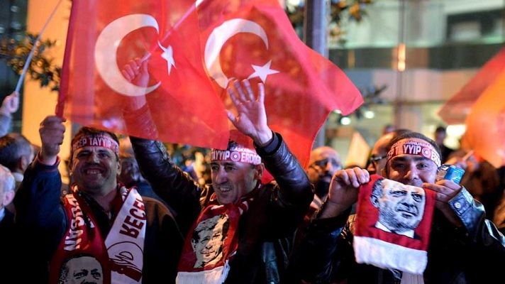 Telediario 1 - Telediario 1 en 4' - 02/11/15