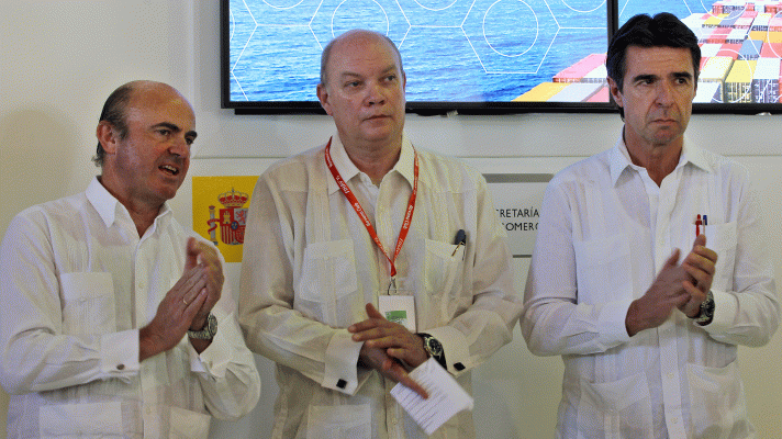 Telediario 1 - España firma con Cuba acuerdos de colaboración y refinancia su deuda