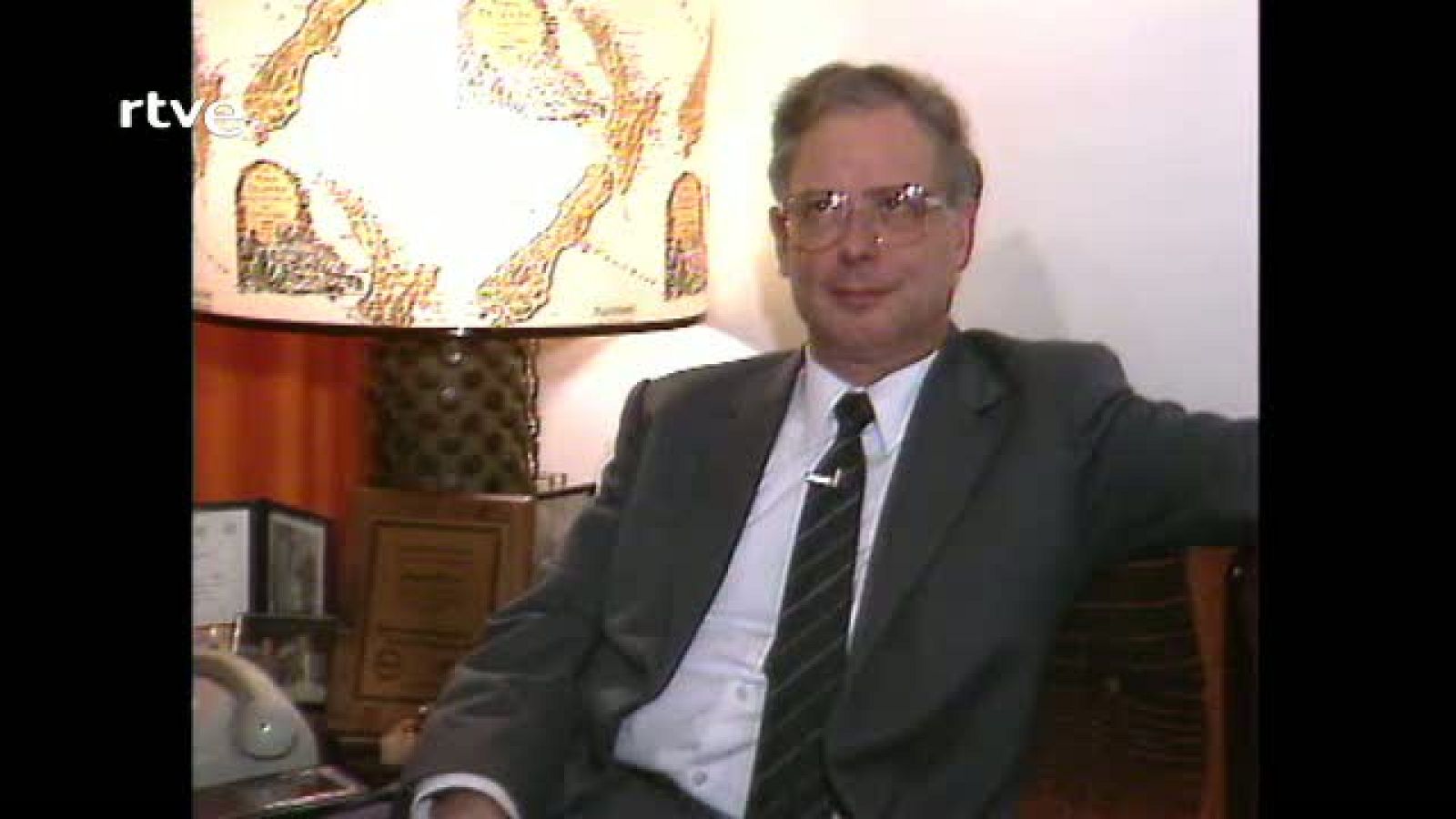 Arxiu TVE Catalunya - Entrevista a l'eurodiputat Joaquim Muns