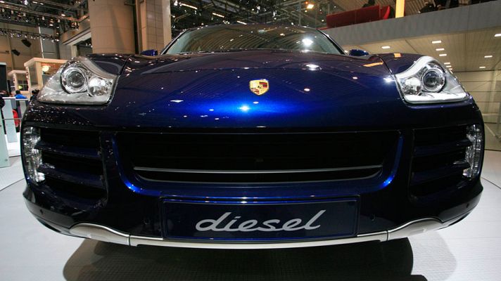 Telediario 1 - La manipulación de Volkswagen se extiende a los vehículos de gama alta, según las autoridades de EE.UU.