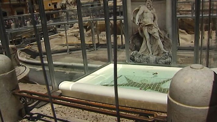 Telediario 1 - Vuelve el agua a la Fontana di Trevi tras año y medio de rehabilitación