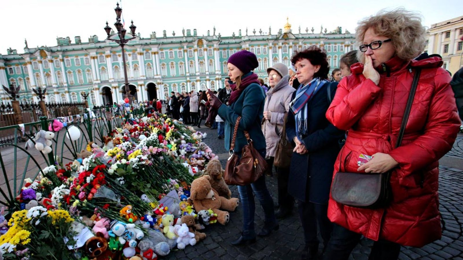 San Petersburgo llora a las víctimas del avión siniestrado en Egipto