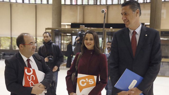 Telediario 1 - Telediario 2 en 4' - 04/11/15