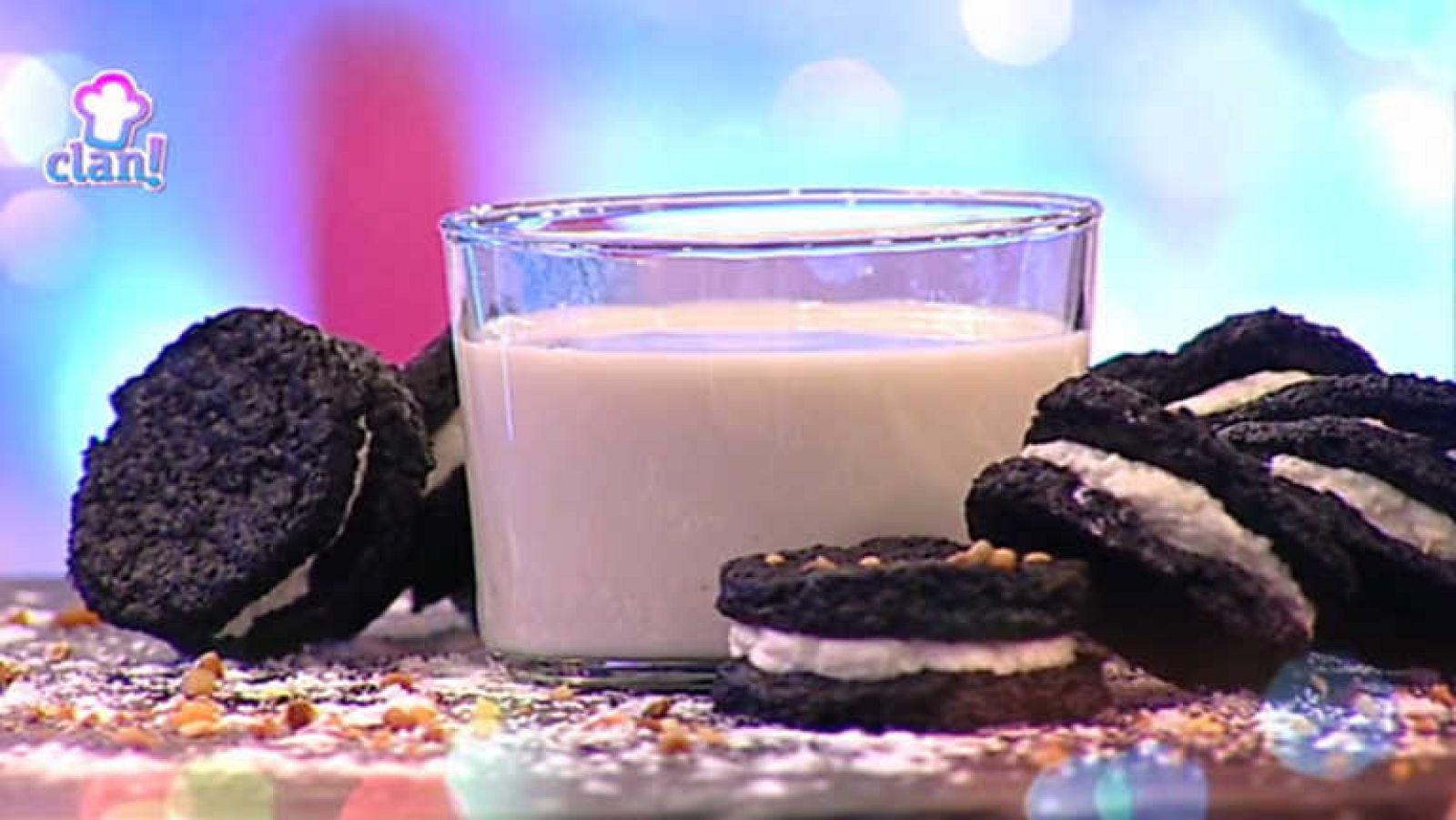 Receta Exprés - Falso desayuno de leche con galletas - Cocina con Clan | Ver