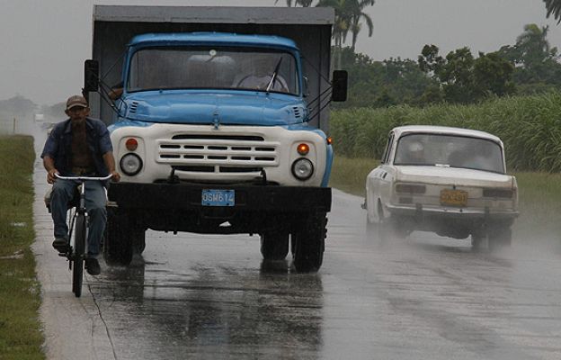  - El huracán 'Paloma' pierde fuerza