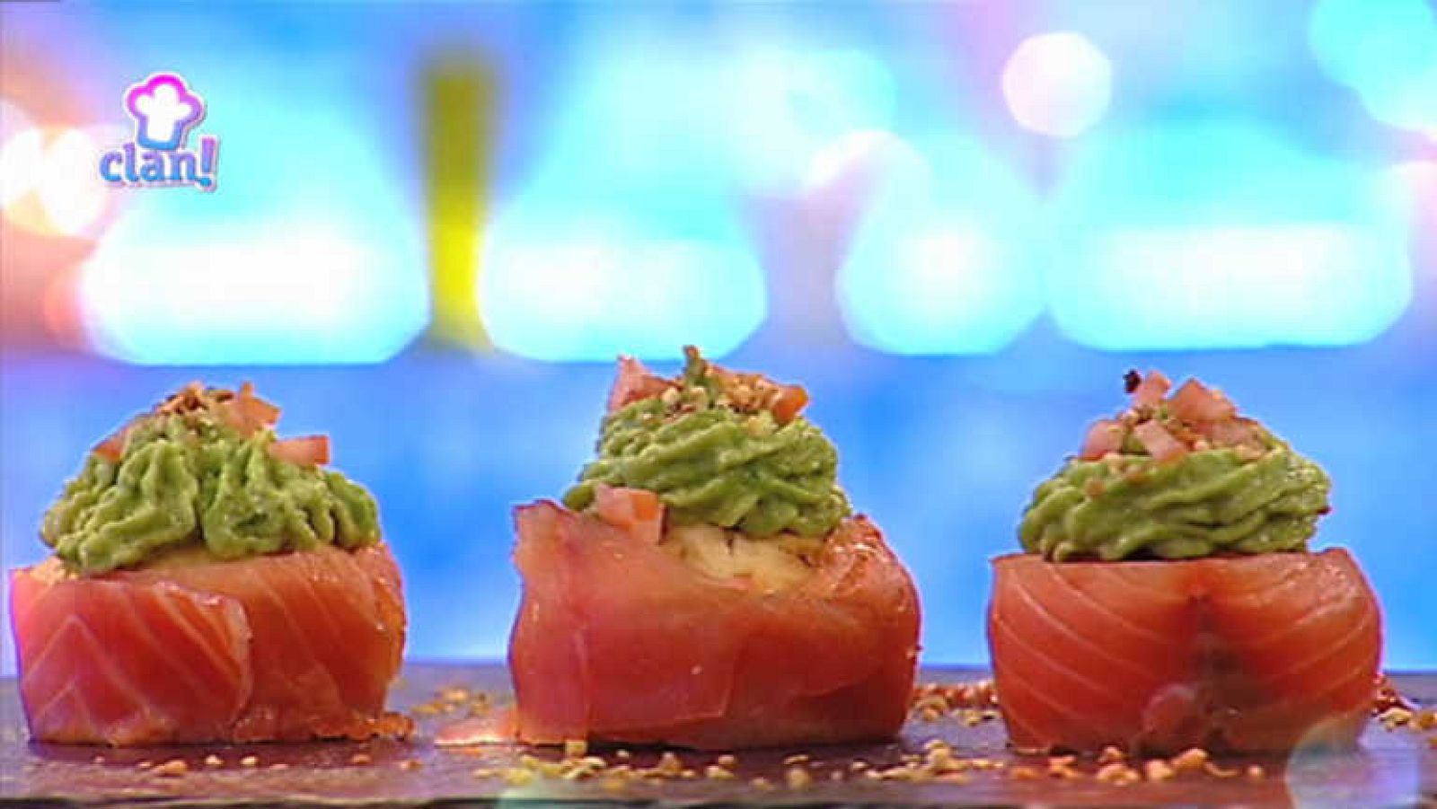 Receta Exprés - Cupcakes de salmón mexicano - Cocina con Clan | Ver