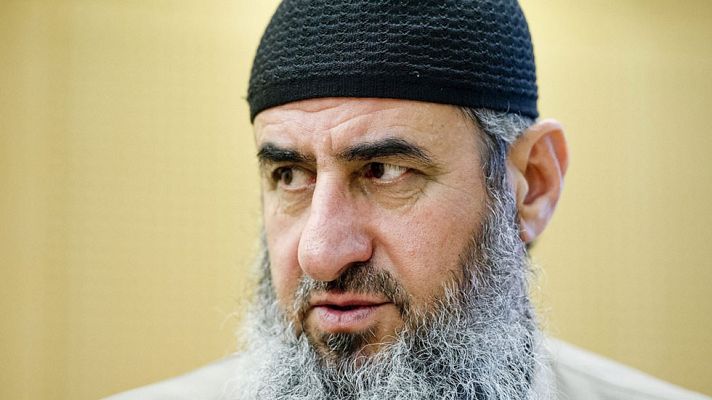 Telediario 1 - Detenidos al menos 15 terroristas islamistas en seis países de Europa