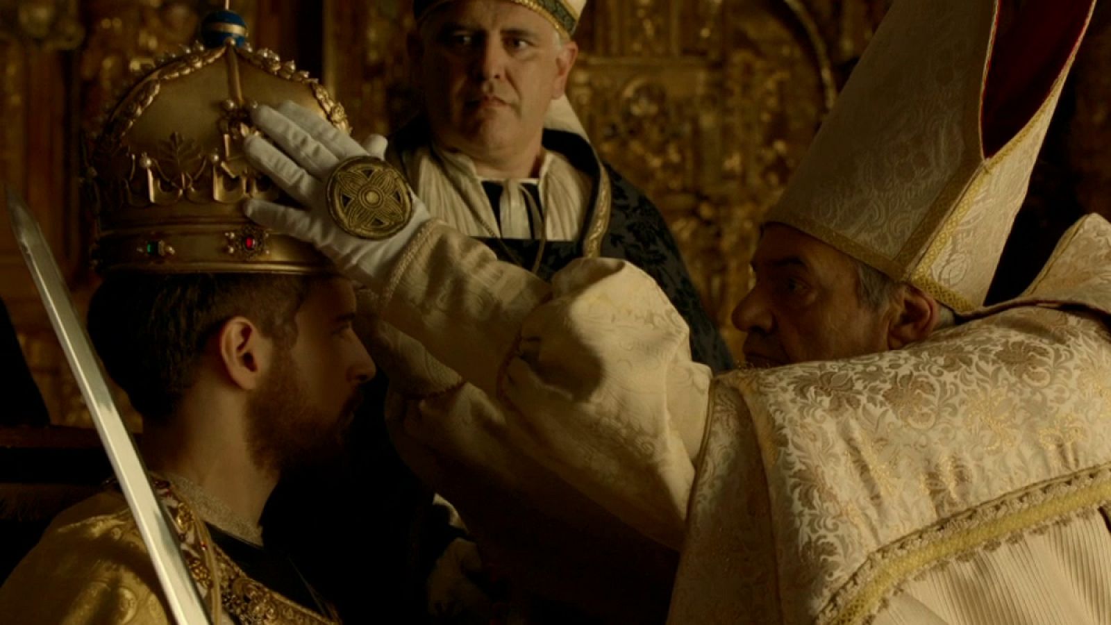 Carlos, Rey Emperador - Así arranca el capítulo 11: La coronación de Carlos y el nacimiento de Fernando | Ver