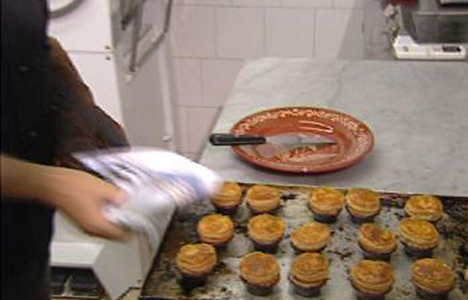 Els nous catalans - L'hort del Món - Els nous catalans | Veure