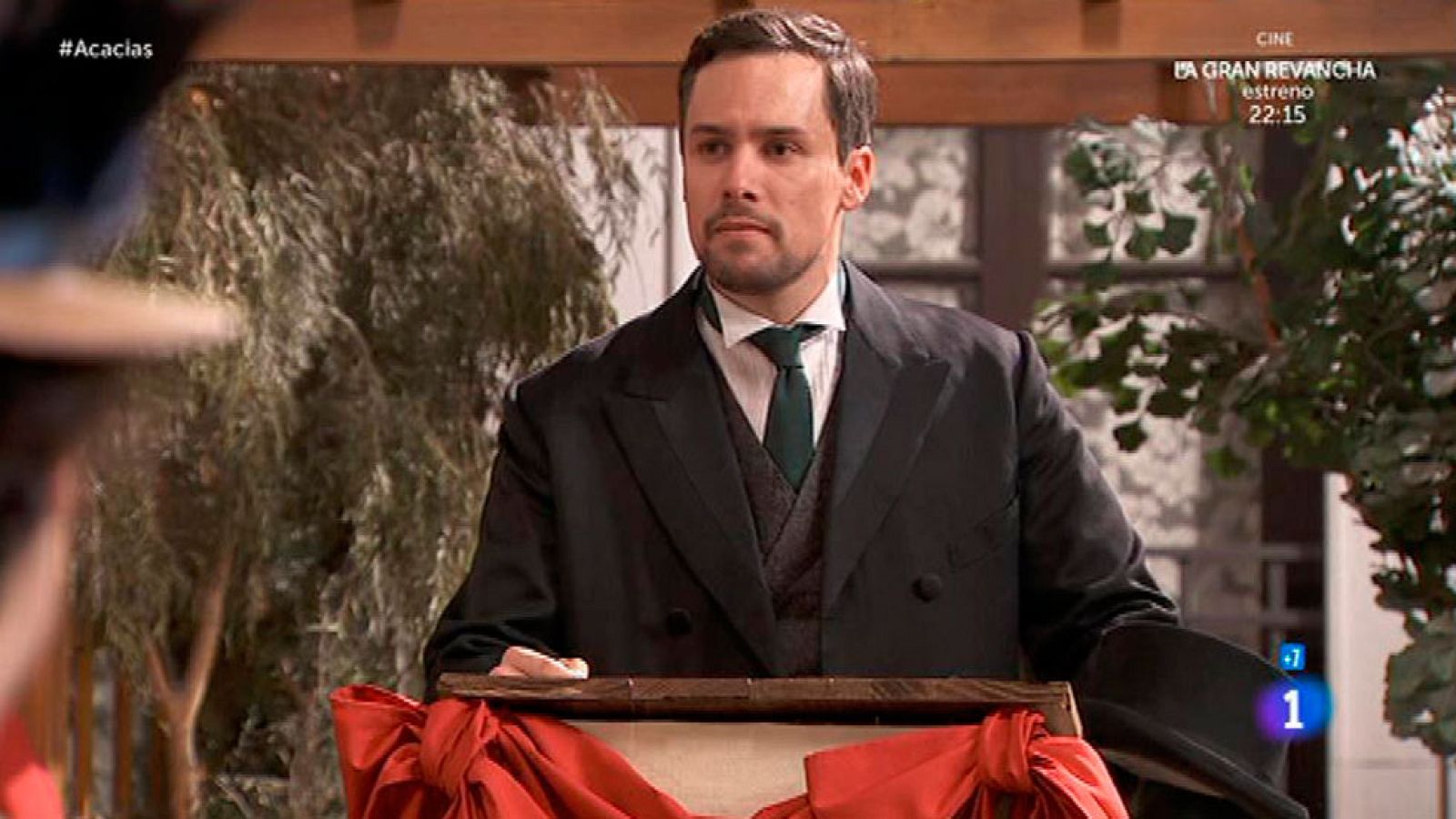 Acacias 38 - Germán organiza a los vecinos para evitar el plan de urbanismo