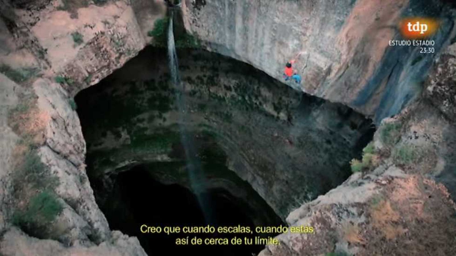 Evasión - Escalada Cascada Baatara. David Lama - Ver ahora