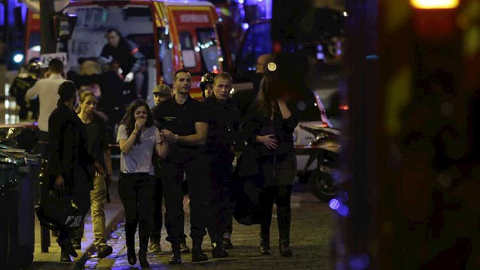 Al menos 127 muertos y casi 200 heridos en seis ataques yihadistas en Paris