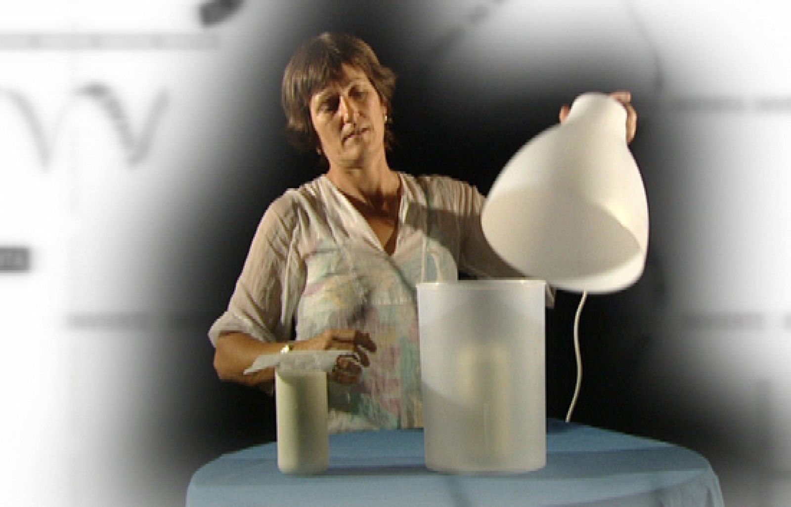 Fábrica de ideas - Inventa: Lámpara yogurtera | Ver