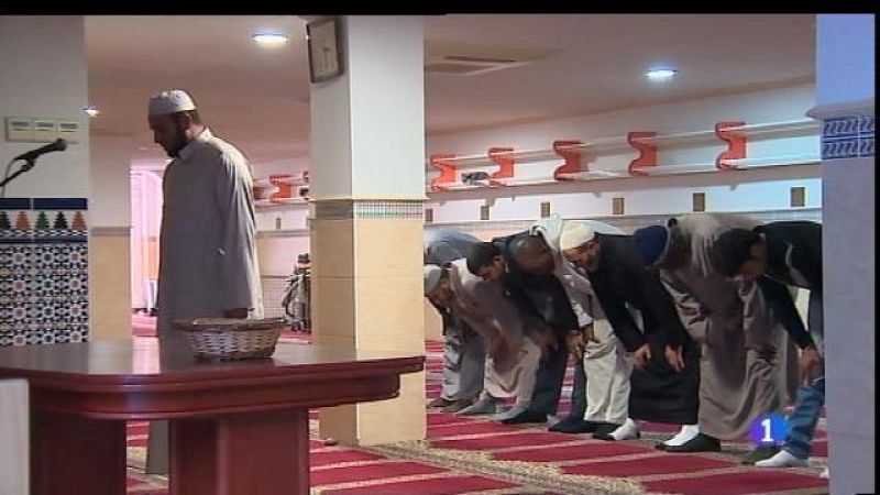 Condemna de la comunitat musulmana als atemptats de París