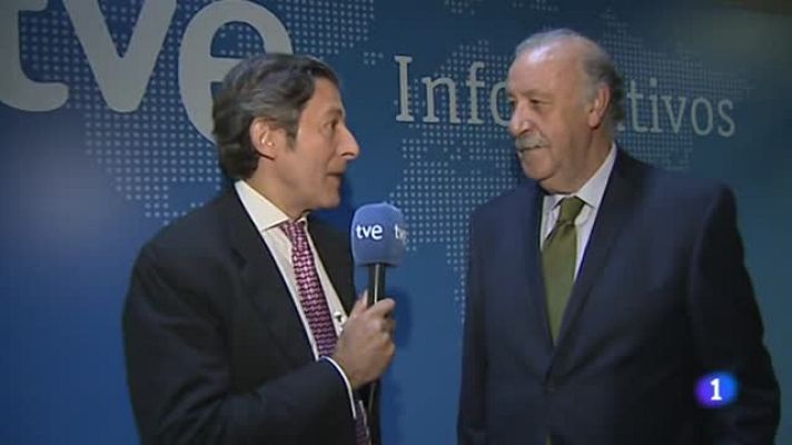 Telediario 1 - Del Bosque, sobre la suspensión del Alemania - Holanda: "Es una pena"