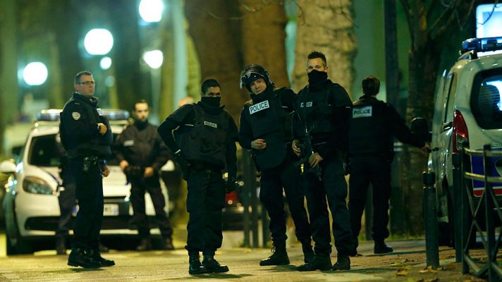 Telediario 1 - Telediario Matinal en 4' - 18/11/15