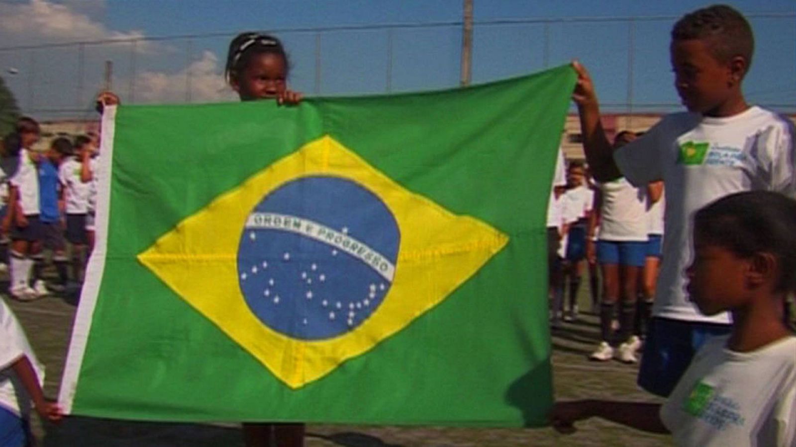 La noche temática - Un frágil sueño en las calles de Río