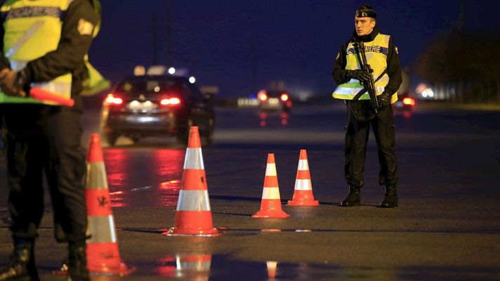 Telediario 1 - La UE estudia instalar controles sistemáticos en sus fronteras externas