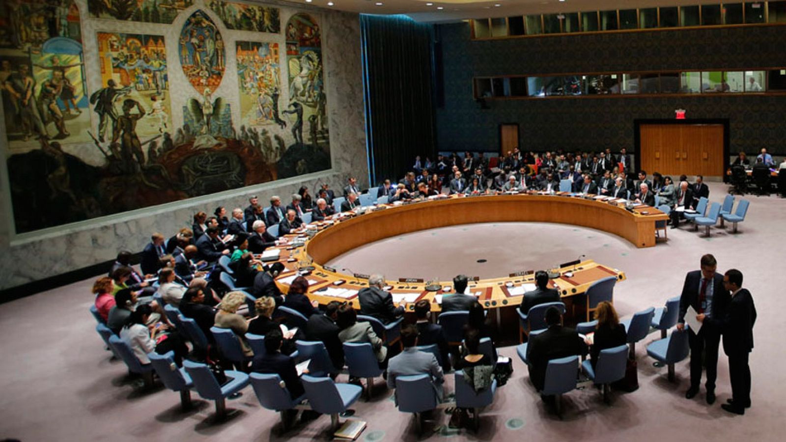 El Consejo de Seguridad de la ONU ha alentado a todos los países con capacidad a tomar "todas las medidas necesarias" para actuar contra los yihadistas del Estado Islámico (EI) en Siria e Irak.Francia ha obtenido el apoyo unánime del Consejo para dar