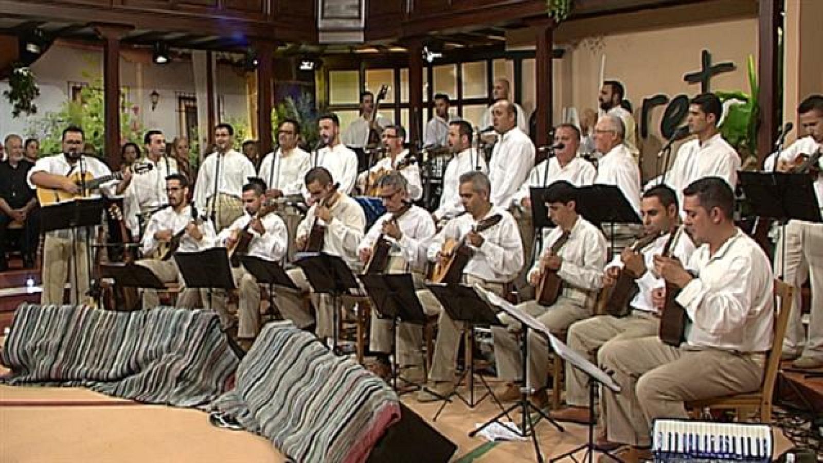 Tenderete - 22/11/2015 con la Parranda Araguaney - Tenderete | Ver