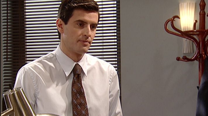 Amar en tiempos revueltos - Episodio 61