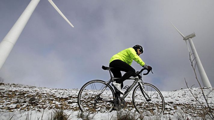 El tiempo - Heladas moderadas en Pirineos y viento fuerte en el norte y las islas