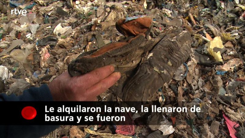 A Benito le llenaron una nave de su propiedad con basura procedente de Alemania