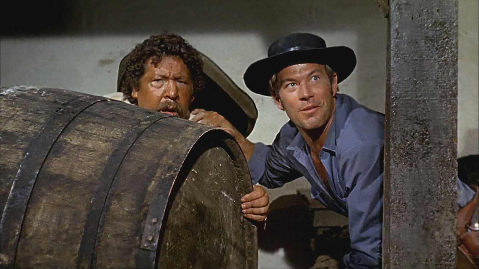 Mañanas de cine - Abre tu fosa amigo... llega Sábata - Ver ahora