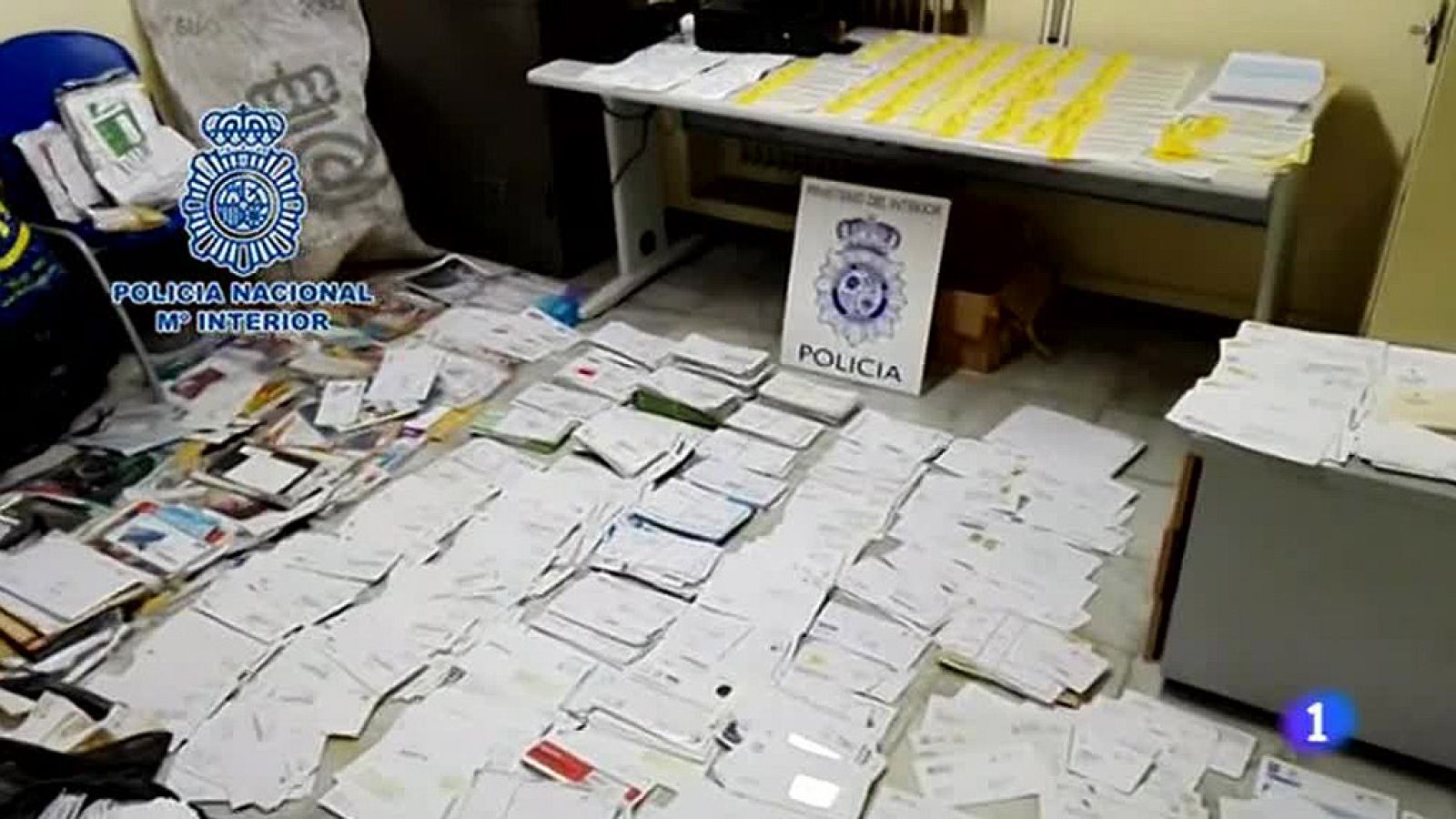 Detenido un cartero que llegó a almacenar 3.200 cartas del reparto en un trastero