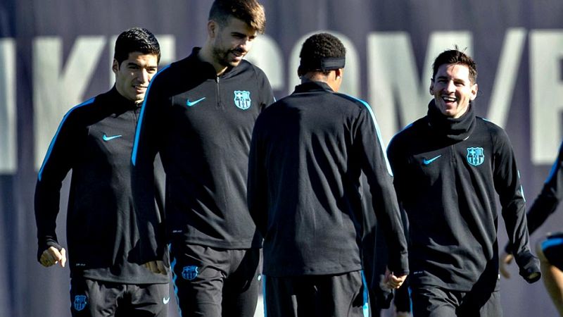 Javier Mascherano, que se recupera de un golpe en el muslo, ha sido uno de los jugadores azulgrana que ha ido a trabajar en su día libre. El viernes por la mañana Luis Enrique empezará a preparar ya el partido del sábado contra la Real Sociedad de un