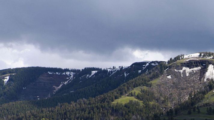 Telediario 1 - 97 personas perdieron la vida en la montaña en 2014