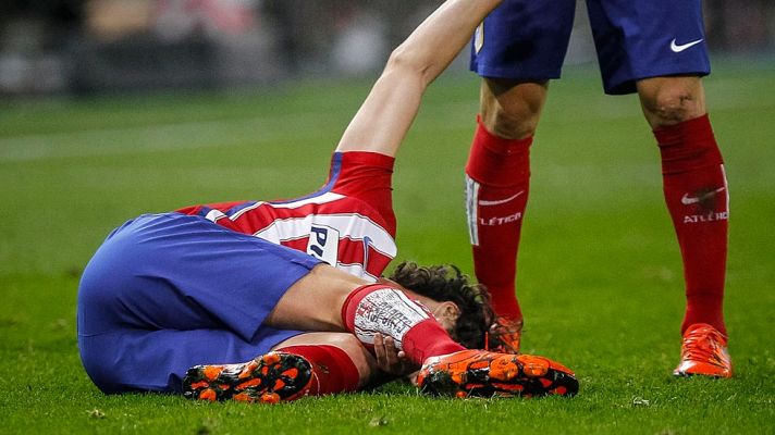 Telediario 1 - Tiago, operado con éxito de su rotura en la tibia derecha