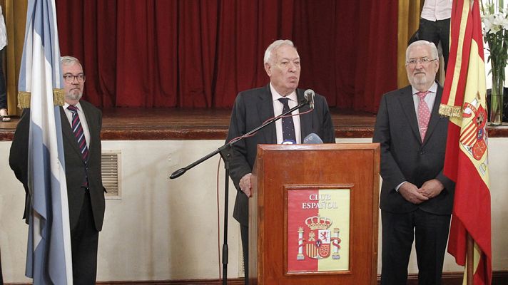 Telediario 1 - El ministro de Exteriores llega a Argentina