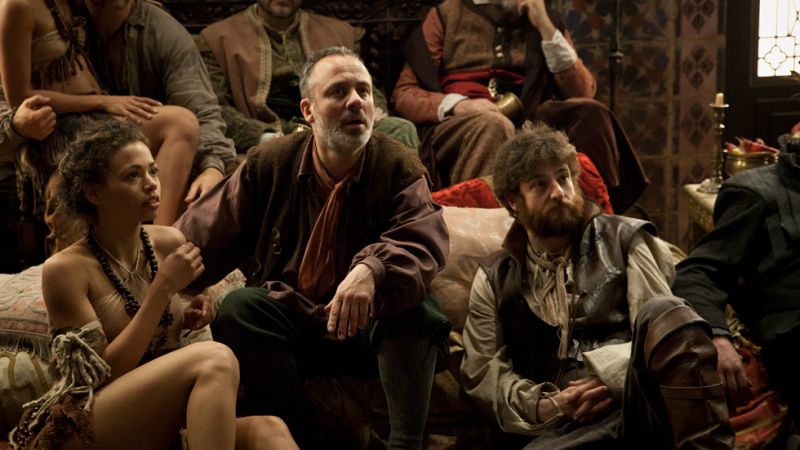 �guila Roja - Juerga en el castillo portugu�s