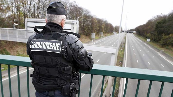 Telediario 1 - Despliegue de seguridad sin precedentes en París ante la cita medioambiental