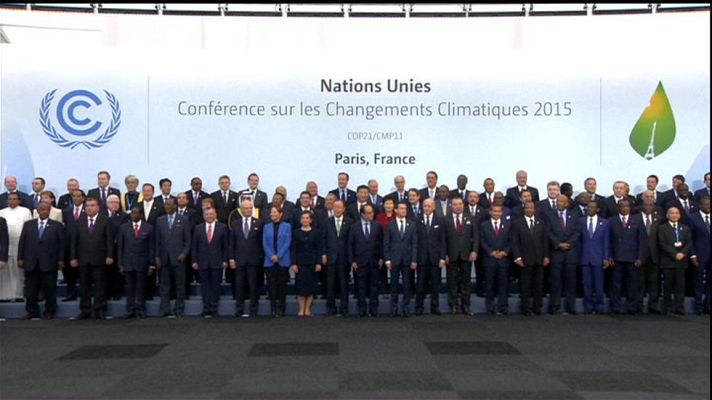 L'Informatiu - Vespre a La 2 - Informatiu - 30/11/2015