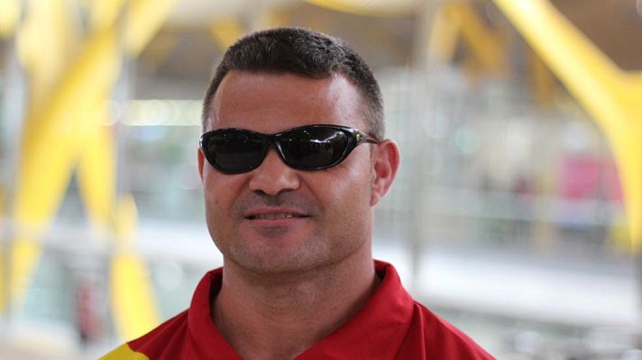 Telediario 1 - El atleta  paralímpico David Casinos, en acción durante una Spartan Race