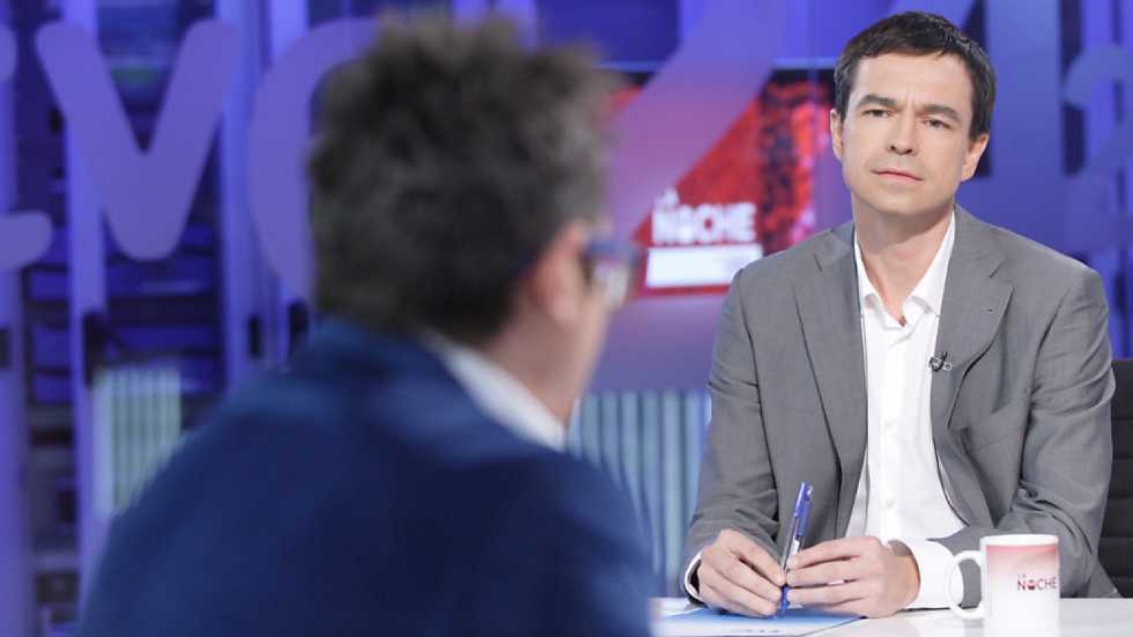 La noche en 24 horas - 01/12/15 - Ver ahora