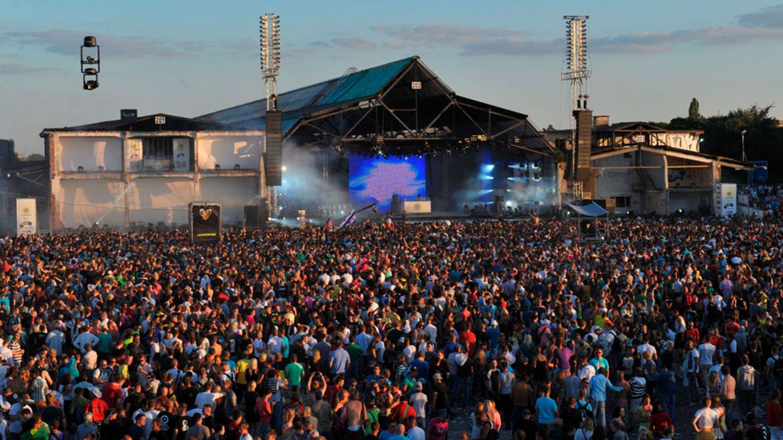 Berlín, capital europea de la electrónica - La 2 Noticias | Ver