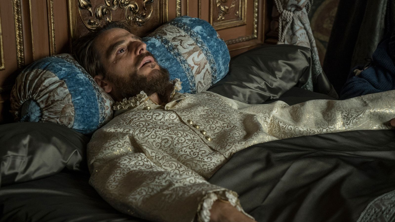 Carlos, Rey Emperador - Muere Francisco I de Francia | Ver