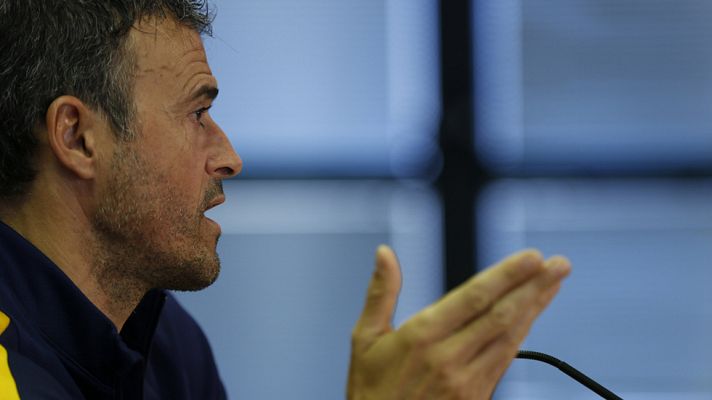 Telediario 1 - Luis Enrique presume de contar con "el mejor tridente de la historia" del fútbol