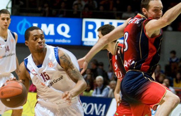 Baloncesto en RTVE - El Tau cae en su partido europeo