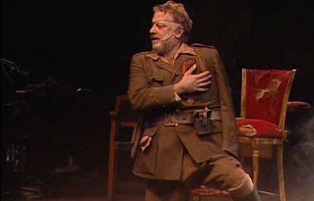 Miradas 2 - 'Cantando bajo las balas'