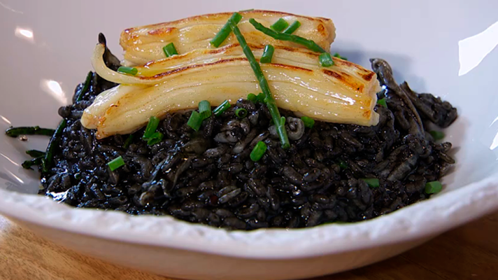 RTVE Cocina - Arroz negro con cañaillas y espardeña