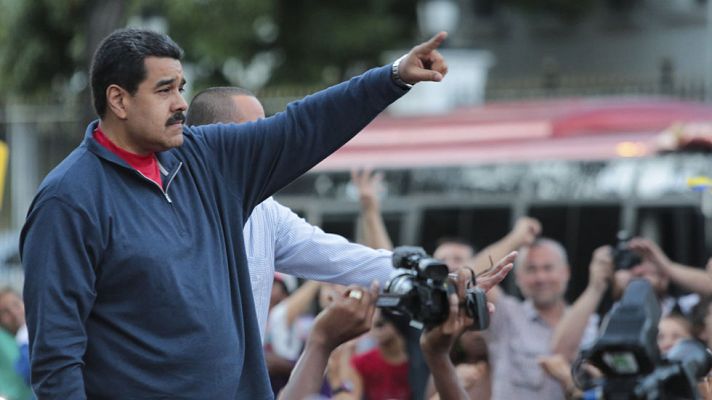 Telediario 1 - Nicolás Maduro busca cerrar filas en torno al chavismo mientras la oposición organiza su mayoría en la Asamblea de Venezuela