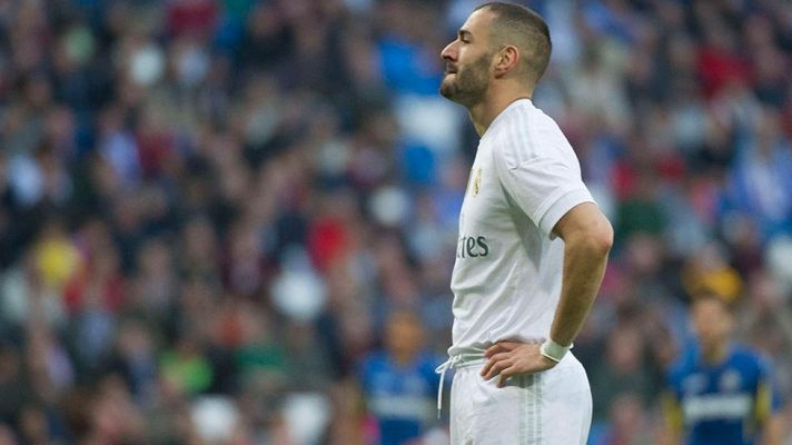 Telediario 1 - Benzema, suspendido de manera temporal en la selección francesa